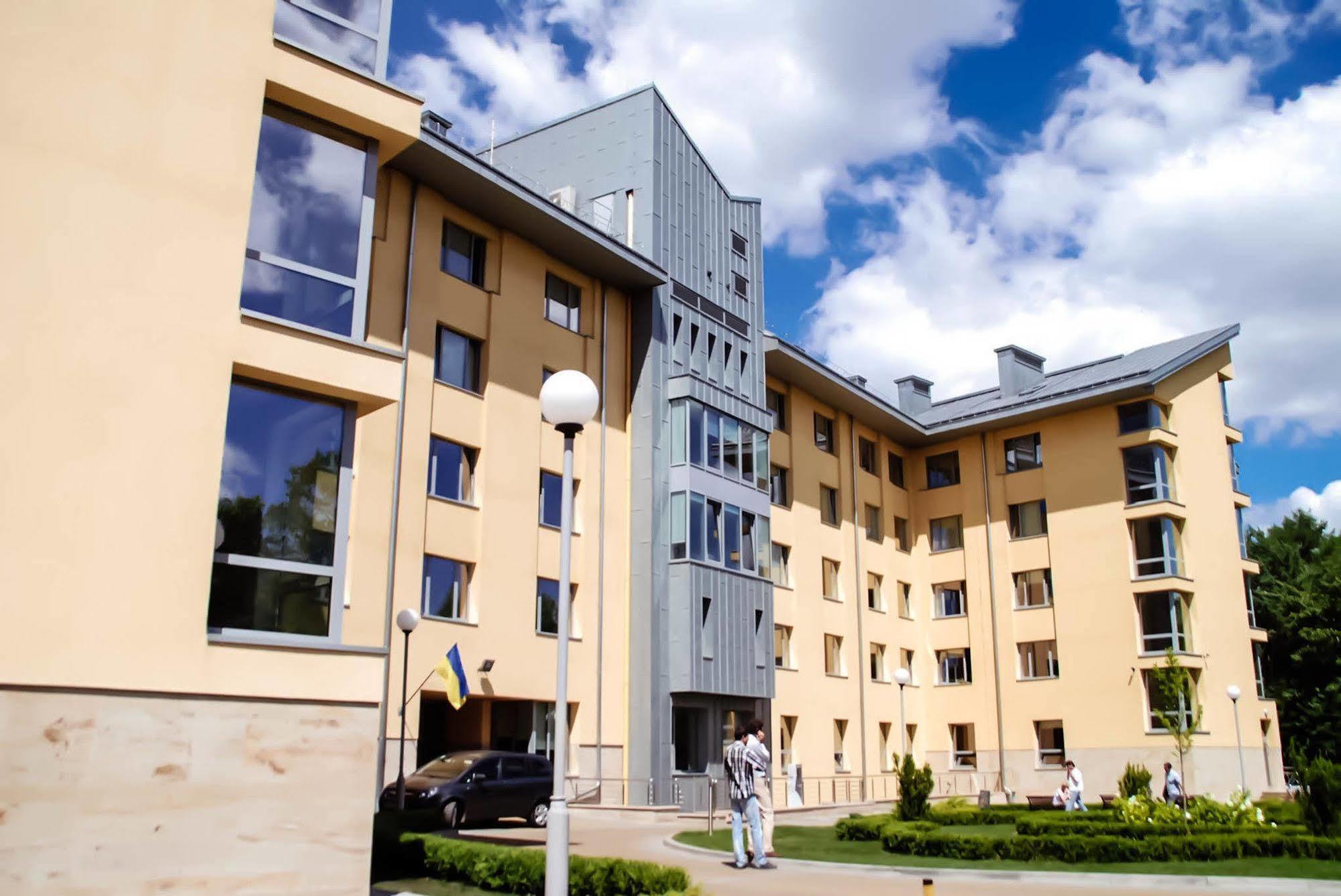 إلفيف Ucu Inn - Кімнати Для Гостей المظهر الخارجي الصورة